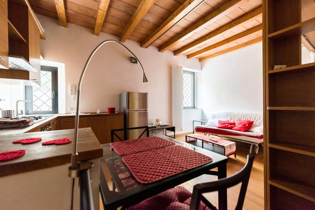 Apartment Polveriera Colosseum Roma Exterior foto